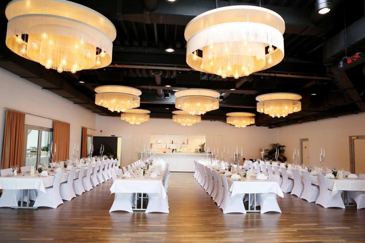 Aircraft Hotel & Events Neuhausen ob Eck Exterior photo
