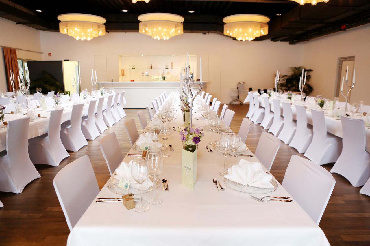 Aircraft Hotel & Events Neuhausen ob Eck Exterior photo